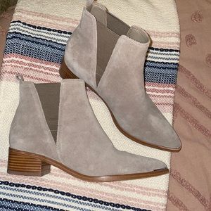 Marc Fisher Chelsea boots